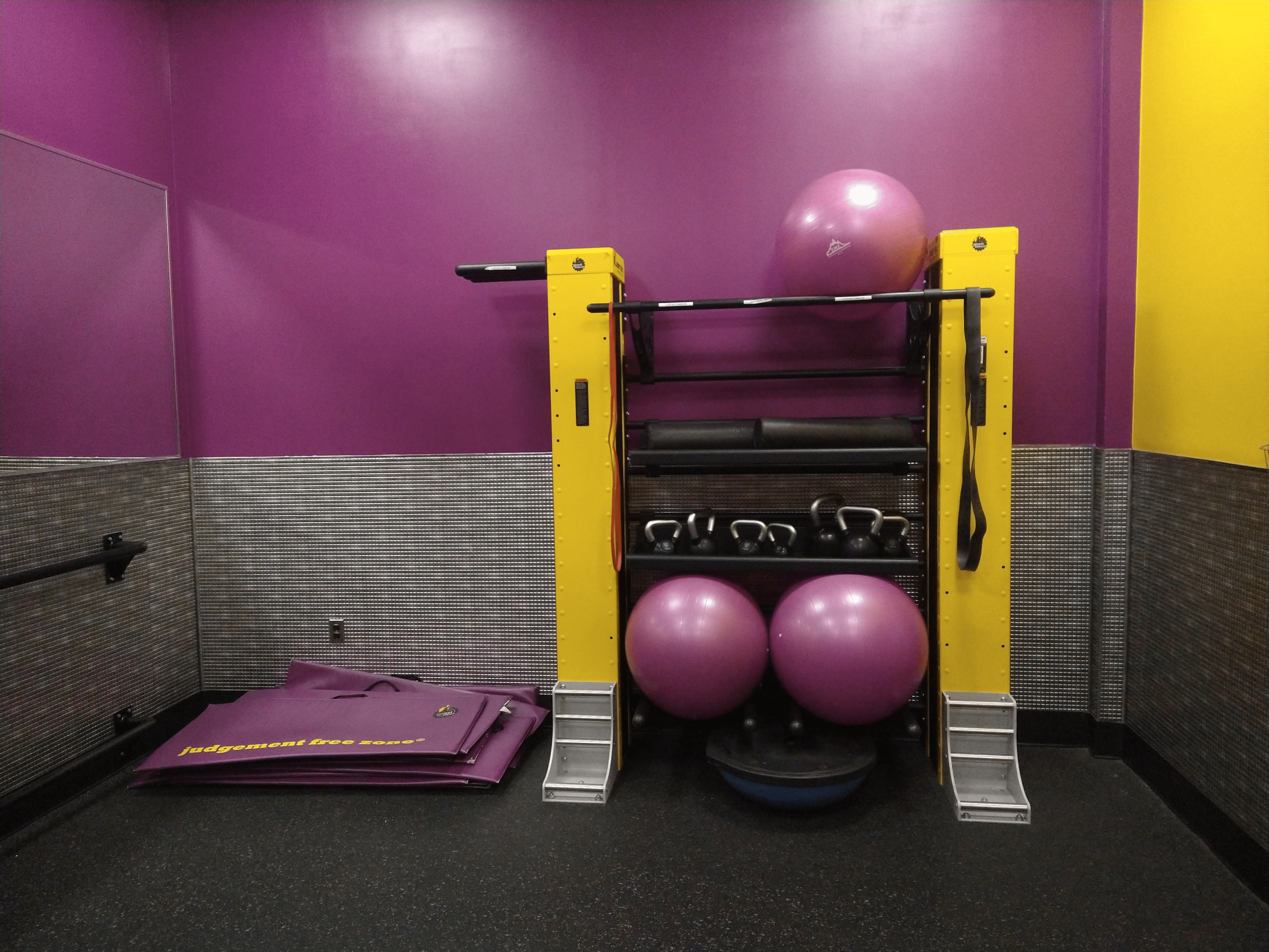 additional equipment at Planet Fitness club